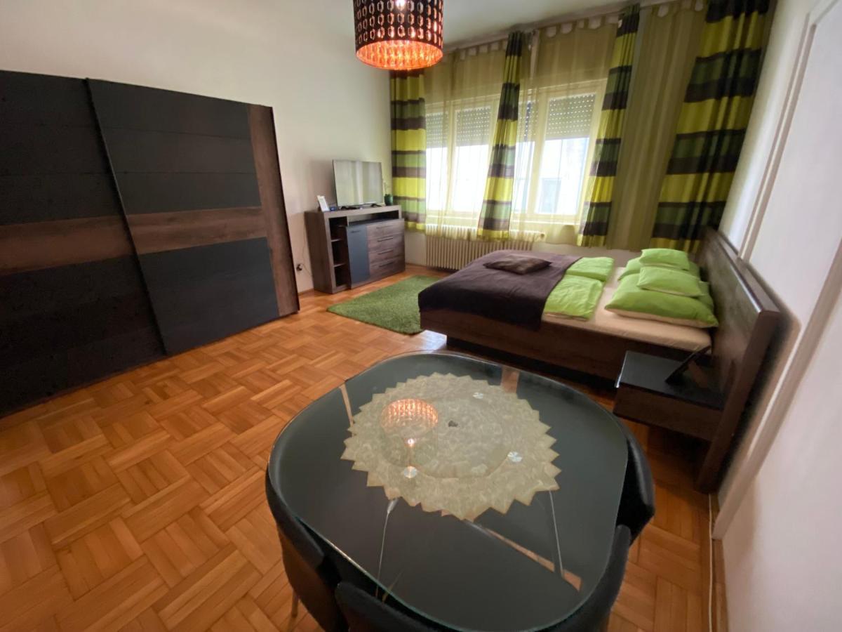 בודפשט Come & Stay Apartments And Rooms City Center מראה חיצוני תמונה