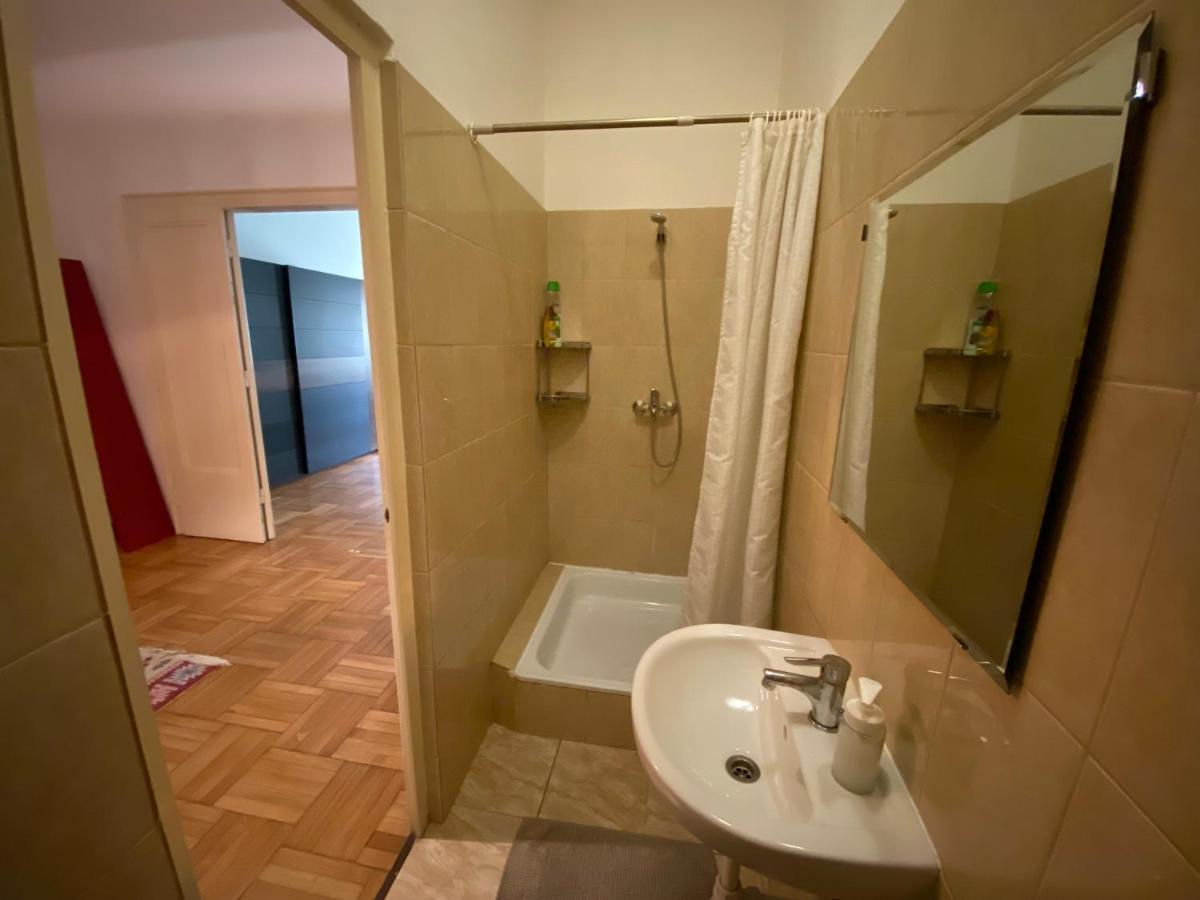 בודפשט Come & Stay Apartments And Rooms City Center מראה חיצוני תמונה