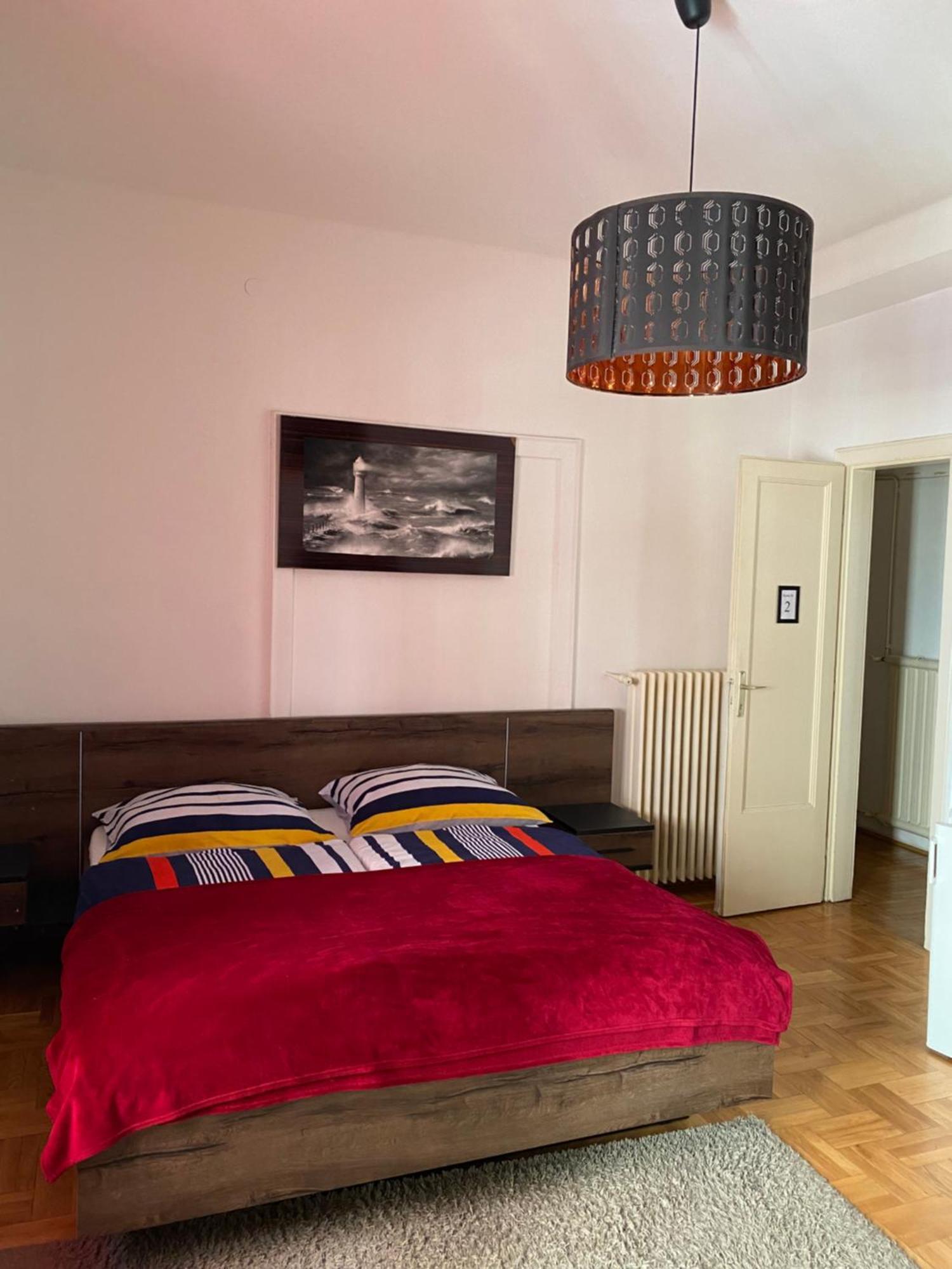 בודפשט Come & Stay Apartments And Rooms City Center מראה חיצוני תמונה