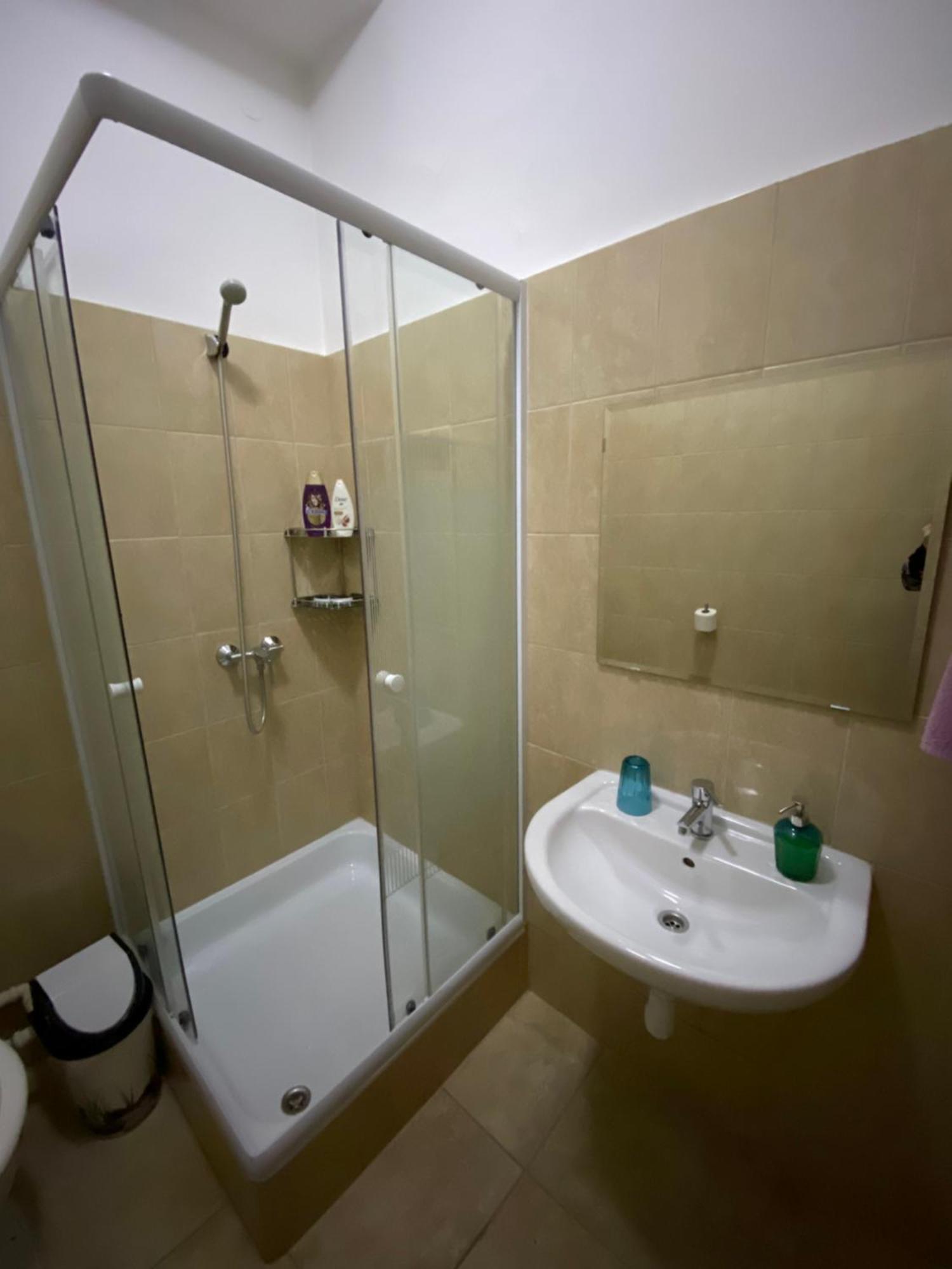 בודפשט Come & Stay Apartments And Rooms City Center מראה חיצוני תמונה