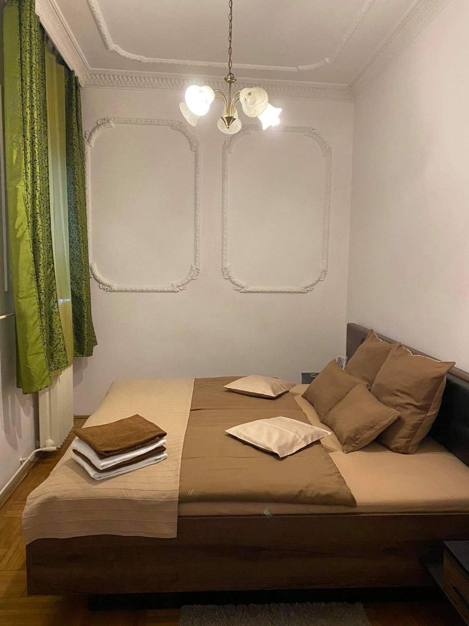 בודפשט Come & Stay Apartments And Rooms City Center מראה חיצוני תמונה