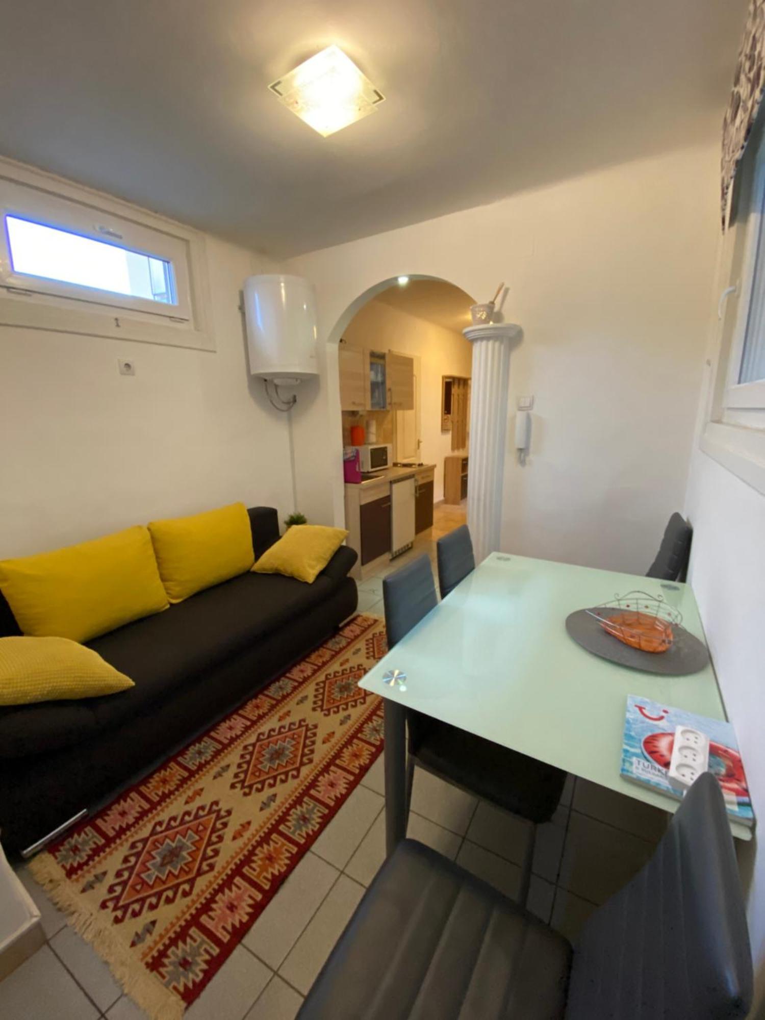 בודפשט Come & Stay Apartments And Rooms City Center מראה חיצוני תמונה