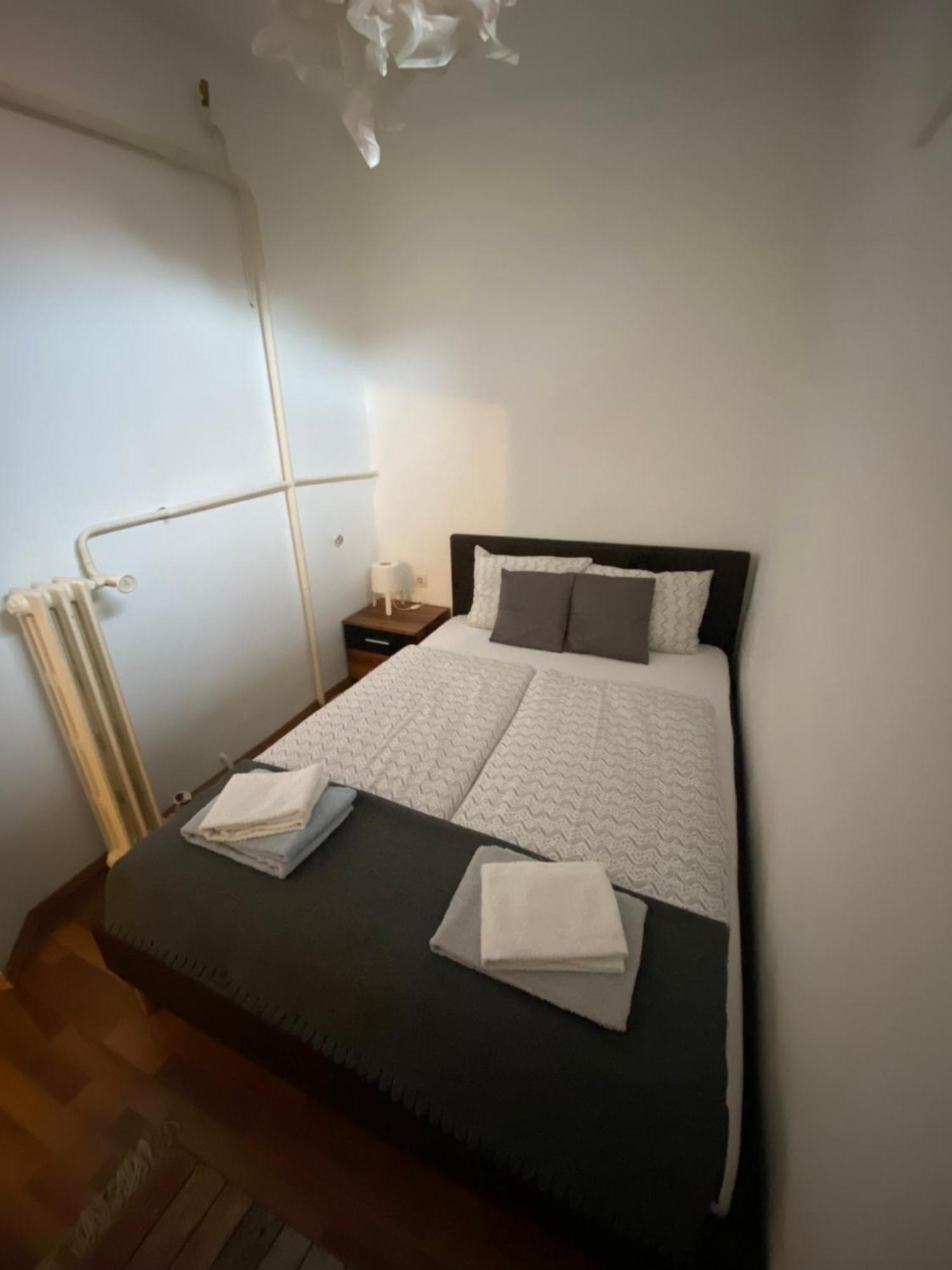 בודפשט Come & Stay Apartments And Rooms City Center מראה חיצוני תמונה